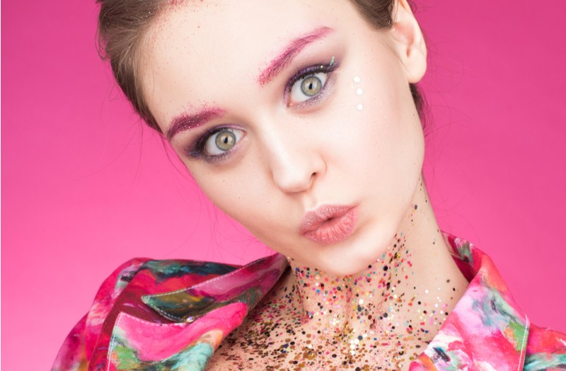 Is all that glitters good for you: a guide to glitter make up